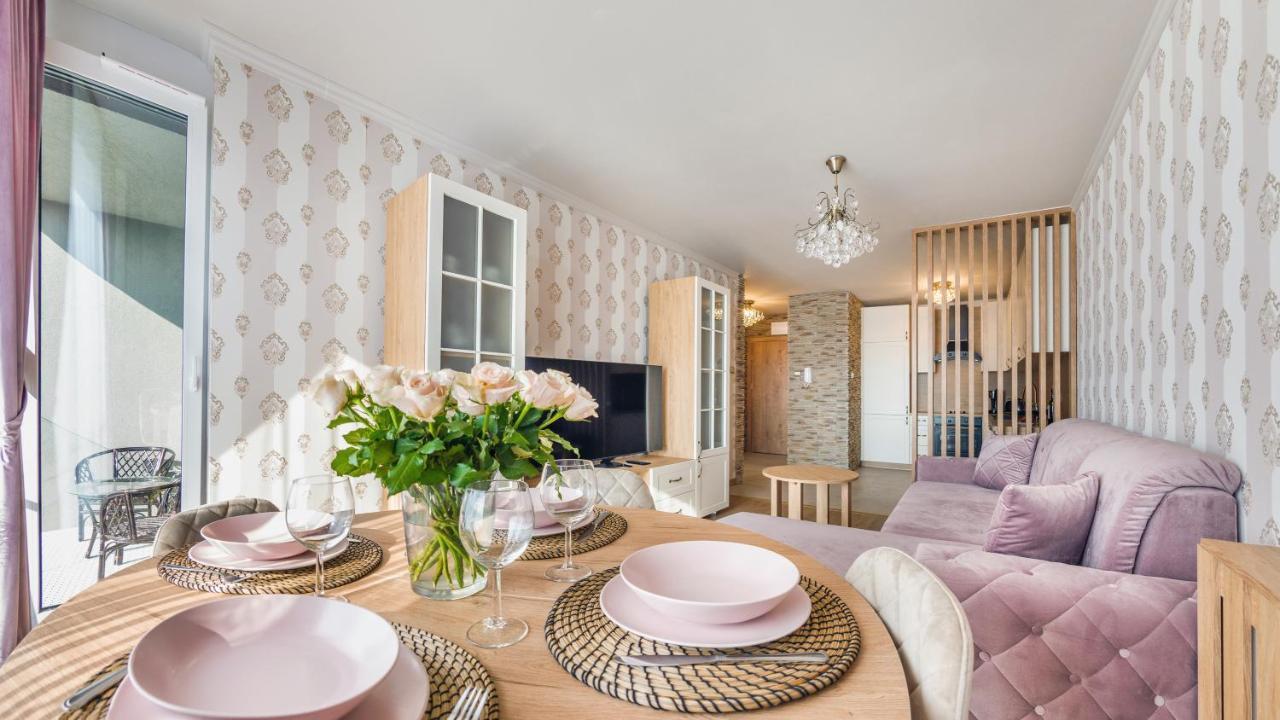 Apartament Z 1 Sypialnia Retro Deluxe 60 F Perlowa Przystan - Holiday City Колобжег Экстерьер фото