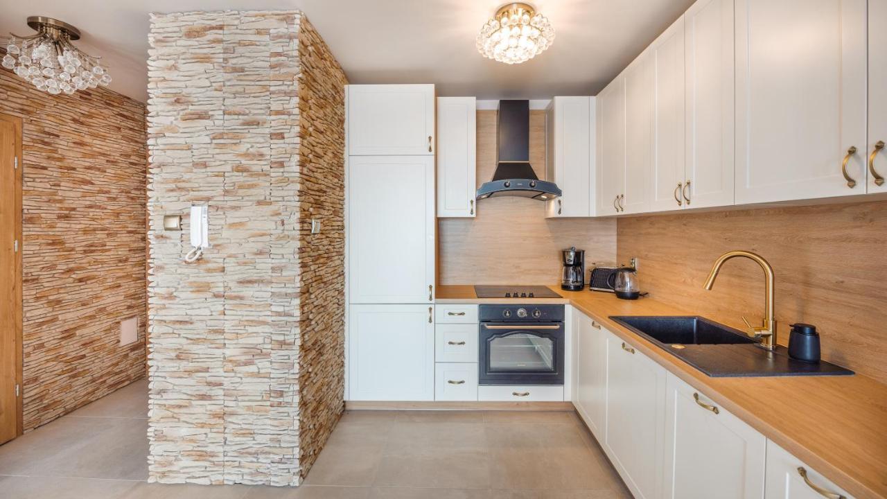 Apartament Z 1 Sypialnia Retro Deluxe 60 F Perlowa Przystan - Holiday City Колобжег Экстерьер фото